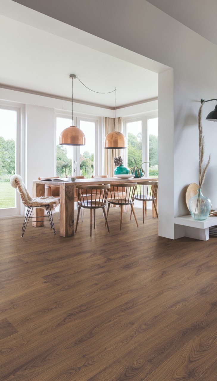 Ламинат Quick Step Classic Дуб Горный коричневый CLM 4091 фото в интерьере